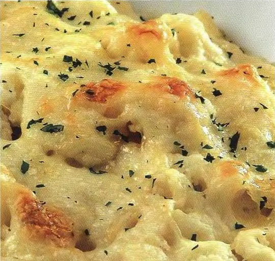 Белокачанная капуста под молочным соусом